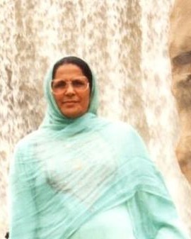 Salma Khatoon Farid, in whose memory the foundation is named